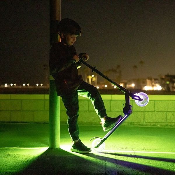 Neon Flash 2020