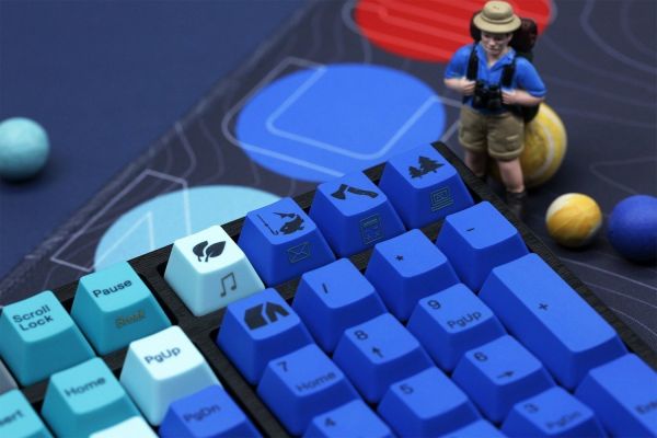 Varmilo keyboard VA108M Summit R2 Cherry MX BlueRU